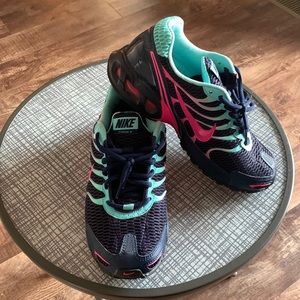 Nike Women’s Air Max Torch 4 Athletic Running Shoes Sneaker